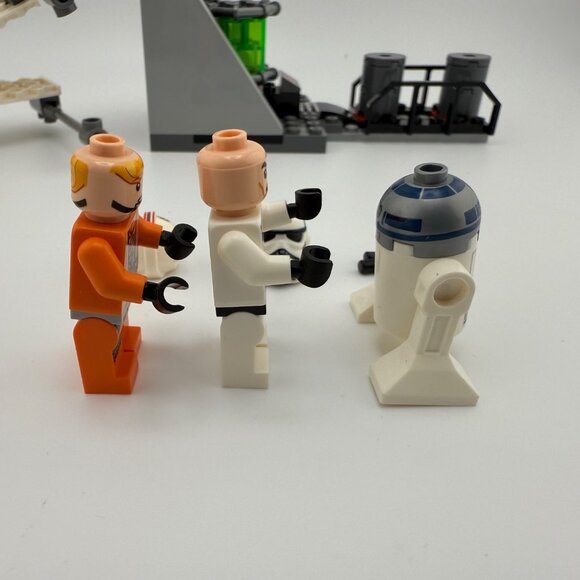 75235 LEGO Star Wars 4 Plus X-wing Starfighter Trench Run Instructions & Minifig - Picture 8 of 11